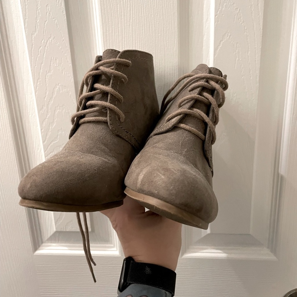 Light brown heel booties